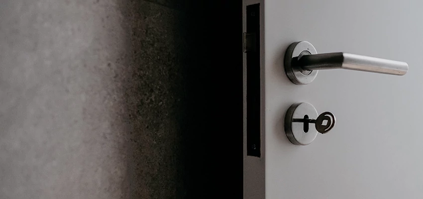 Front Door Handle Repair And Installation in Mountain View, CA